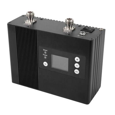 UND Customized Qua-band 20dBm Mobile Phone Signal Booster 500-1000sqm Coverage 70dB Gain CDMA800 PCS1900 WCDMA2100 Repeater