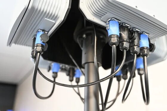 70MHz-6GHz Full Frequency Band Drone Jammer with 10KM Detection and 3KM Jamming Range Anti-Drone Device