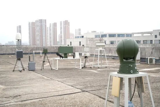 Counter-Drone Jammer System with 3km Detection Range 360 Degree Monitoring and RF Neutralization for Homeland Security